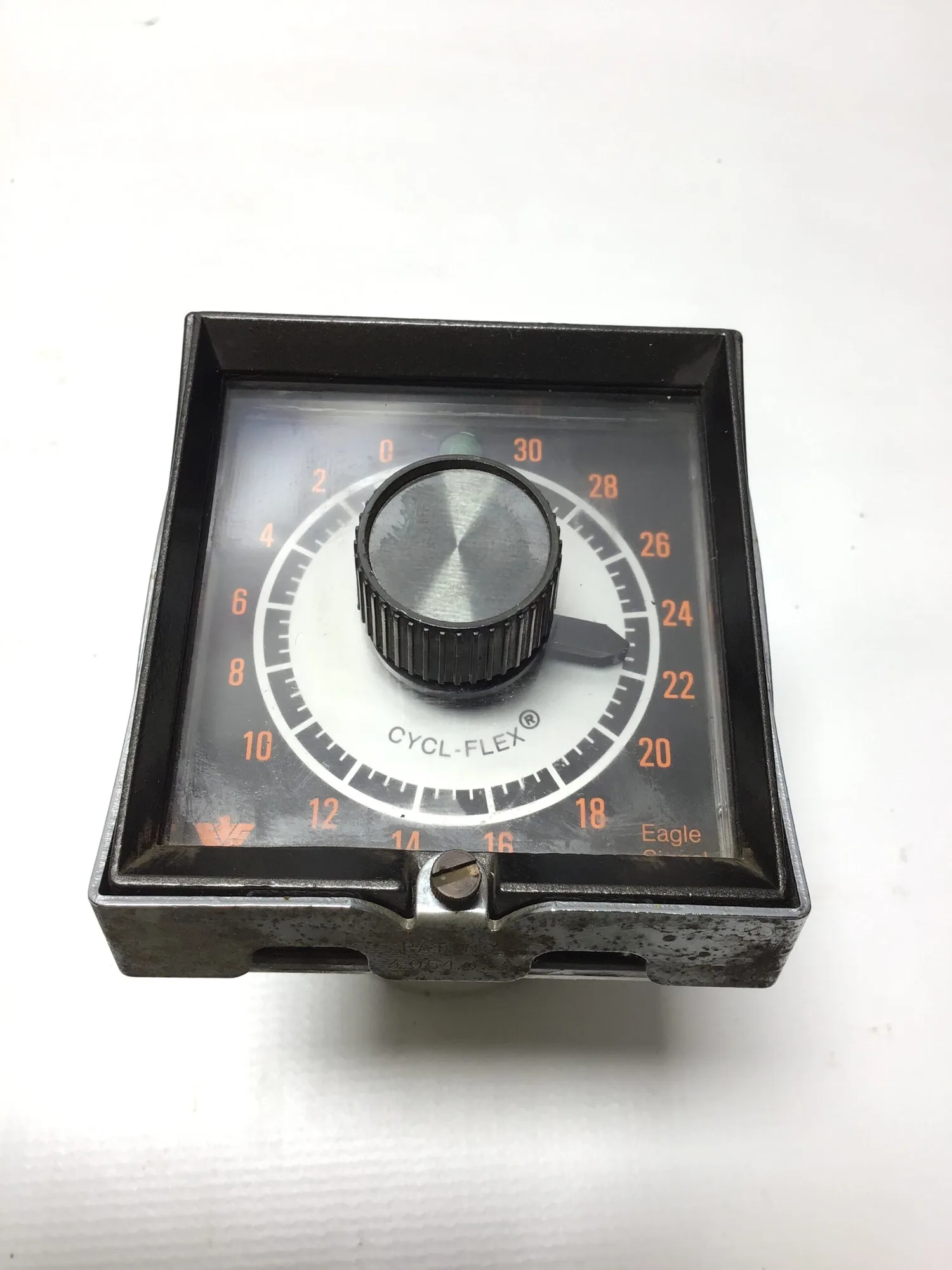 Eagle Signal CYCL-FLEX Analog Reset Timer