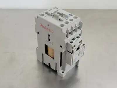 USED ALLEN-BRADLEY 100-C12ZJ10