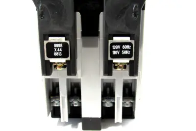 NEW SQUARE D 8501XO20V02 CONTROL RELAY SER.A
