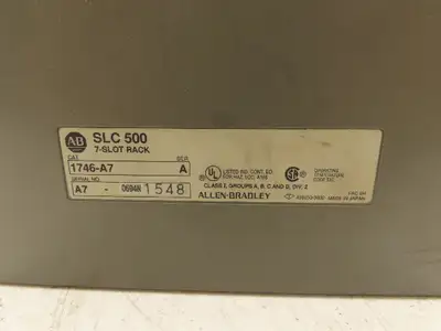 Allen Bradley 1746-A7 Card Rack Chassis 7-Slot SLC-500 Power Supply 1746-P2