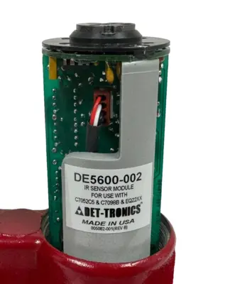 NEW DET-TRONICS EQ2200UVIR FLAME DETECTOR W/ DE5600-002 & 003240-202 SENSORS