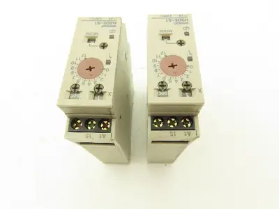 Omron H3DE-S1 Timer 0.1 Second to 120 Hour 24-230VAC/DC Lot of 2