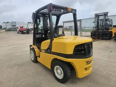 Used 2018 YALE GDP080VX Internal Combustion Forklifts: Pneumatic Tire Illinois US | Somerset Equipment Sales #1546162
