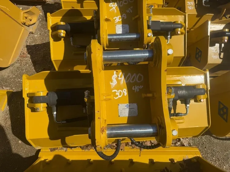 Used 2025 _UNKNOWN_ _UNKNOWN_ Grapple Buckets Massachusetts US | Hillview Equipment #1490715