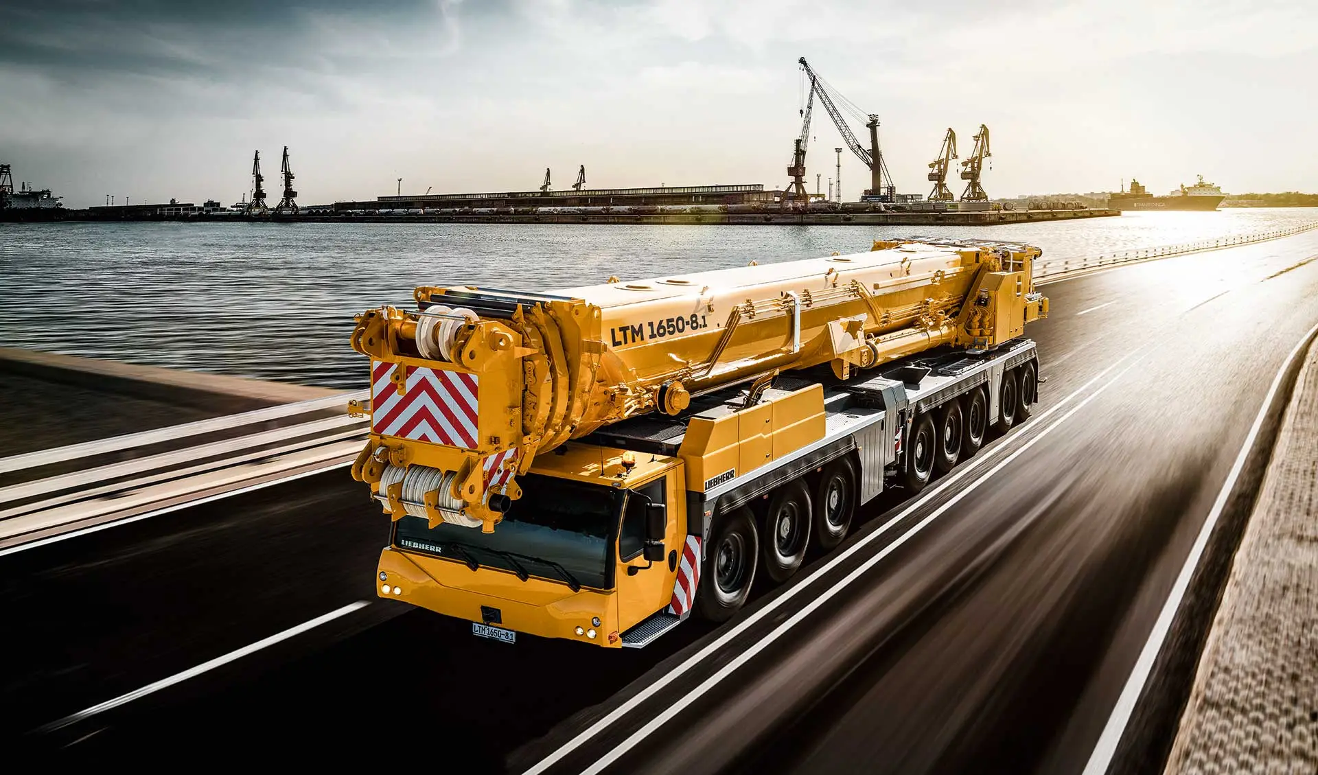 New | in-Stock 2024 LIEBHERR LTM 1650-8.1 Rough Terrain Cranes Texas US | Uriquip #1421020