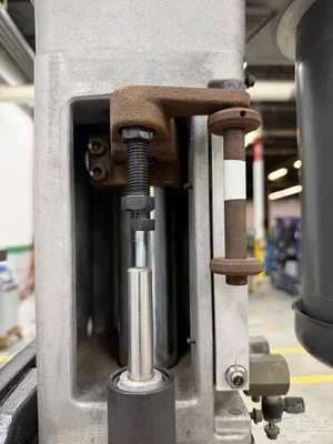 USED SUGINO ES6-2-2411U