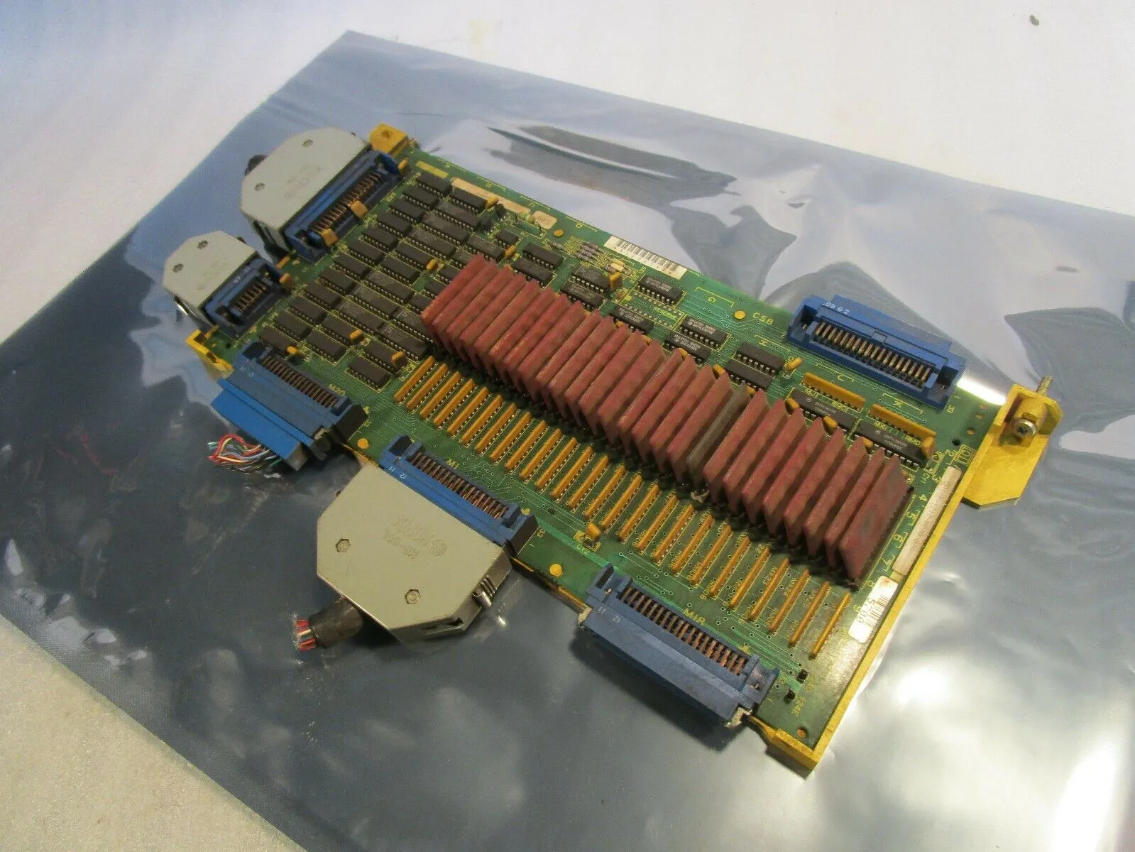 USED Ge Fanuc A16B-1212-0220 DA16B
