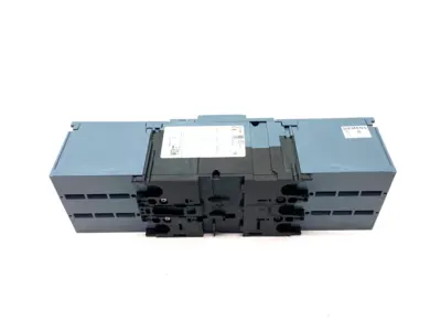USED SIEMENS CIRCUIT BREAKER 3-POLE 125 BREAKING CAP.