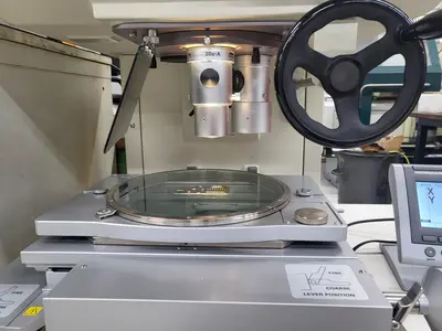 USED NIKON V-20 B
