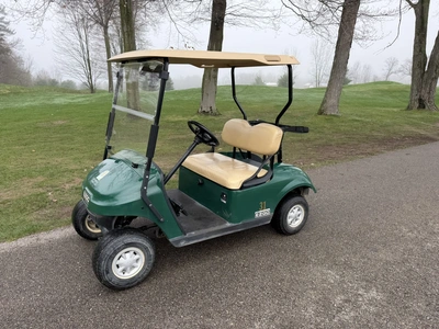 (1) 2017 E-Z-Go golf cart with a Kawasaki gas engine, model 625111G01, does not include Club canopy ...
