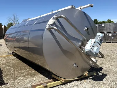 USED BCAST 6000 Gallon Jacketed Mix Tank