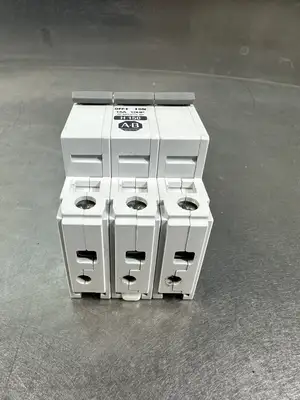ALLEN-BRADLEY 1492-CB3 H 150 CIRCUIT BREAKER (BIN-1.1.1)