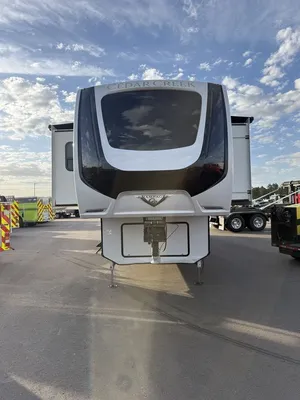 Used 2022 FOREST RIVER CEDAR CREEK CHAMPAGNE EDITION 38EBS Campers, Caravans, Motorhomes Minnesota US | Carco Truck & Equipment #1514047