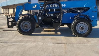 USED 2015 Genie GTH-844