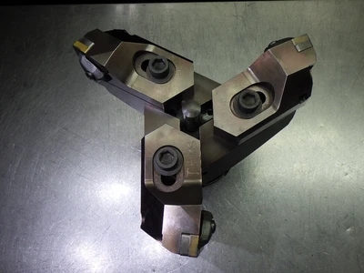 Sandvik HSK100A Roughing Boring Head W/ Insert Wings HA10-R820I-AA3104A (LOC1823B)