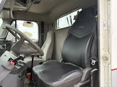 Used 2005 FREIGHTLINER COLUMBIA Conventional trucks Texas US | Proxy Equipment #1385419