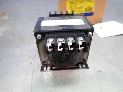 NEW SQUARE D 9070T250D3