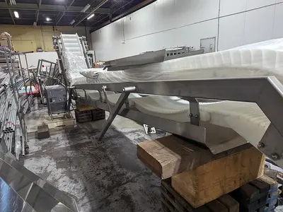 20' Incline Modular Conveyor