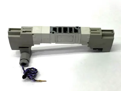 USED SMC DOUBLE SOLENOID VALVE