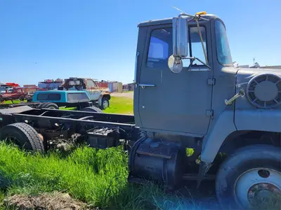 USED 1987 FORD LN8000