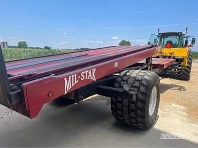 Used MIL-STAK PT/2150 Bale Wagons Pennsylvania US | Zimmerman Farm Service #1409909