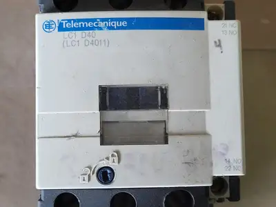USED SCHNEIDER ELECTRIC LC1D4011