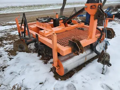 USED AMAC 60"
