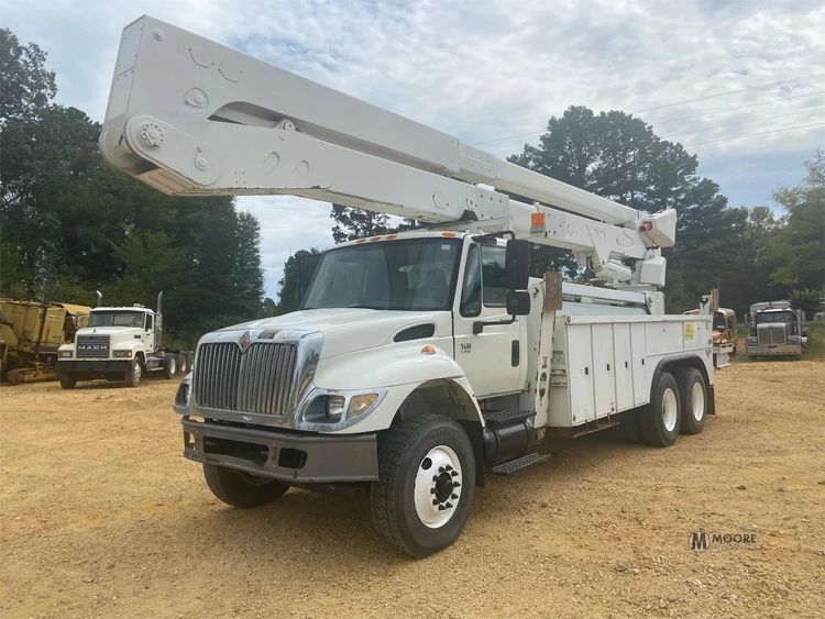 Used 2004 ALTEC A77TE93 Bucket (boom) trucks Tennessee US | Moore Equipment #1517227