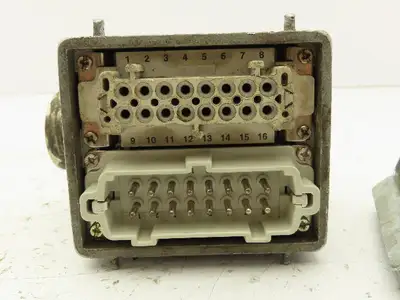 T&B Thomas & Betts 16A 380V Terminal Connector 32 Pin Sealed Conduit Housing