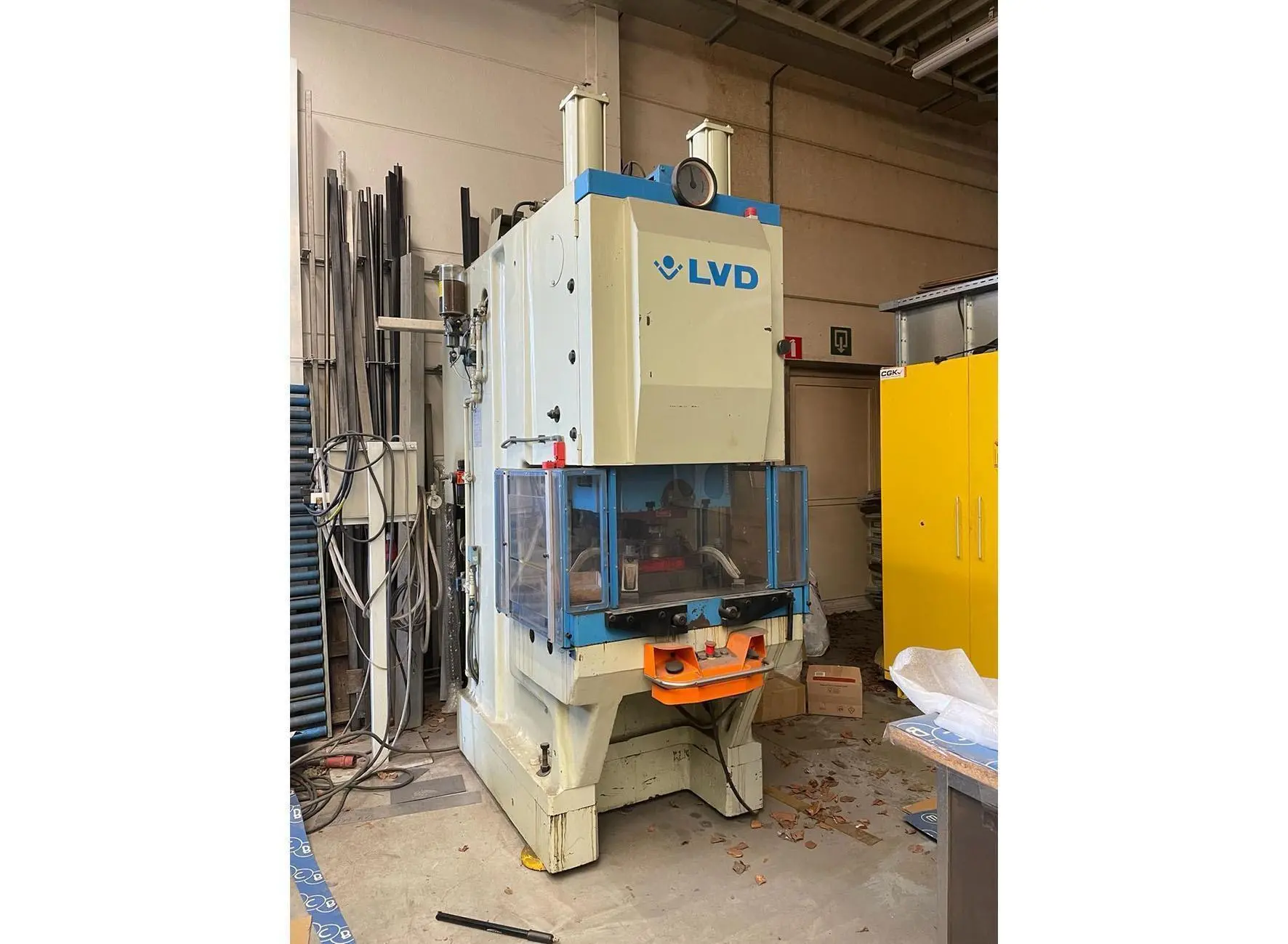 USED LVD DVDF 100 TON
