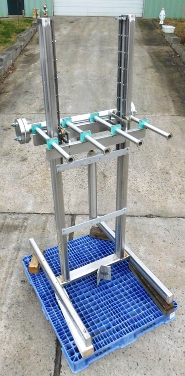 Used FILLING MANIFOLD FOUR STATION Filling Machines New Jersey US | Champion Trading Corporation #423639