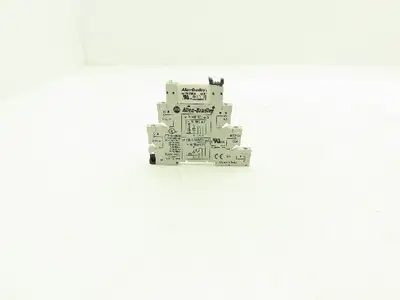 Allen Bradley 700-HLS11Z24 GP Terminal Block Relay Mechanical 24VDC Lot of 9