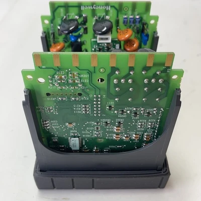 NEW Honeywell DC230B-CE-00-10-0000000-00-0
