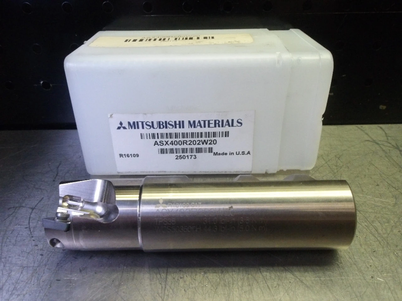 Mitsubishi 1.25" 2 Flute Indexable Endmill 1.25" Shank ASX400R202W20 (LOC499)