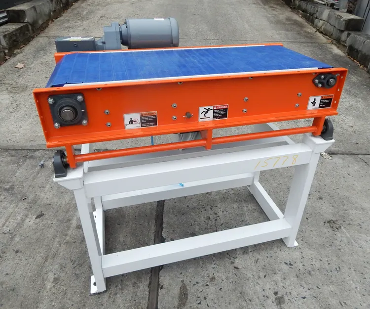 Used BULK BAG REJECT CONVEYOR 18" W X 42" LONG Baggers New Jersey US | Champion Trading Corporation #424243