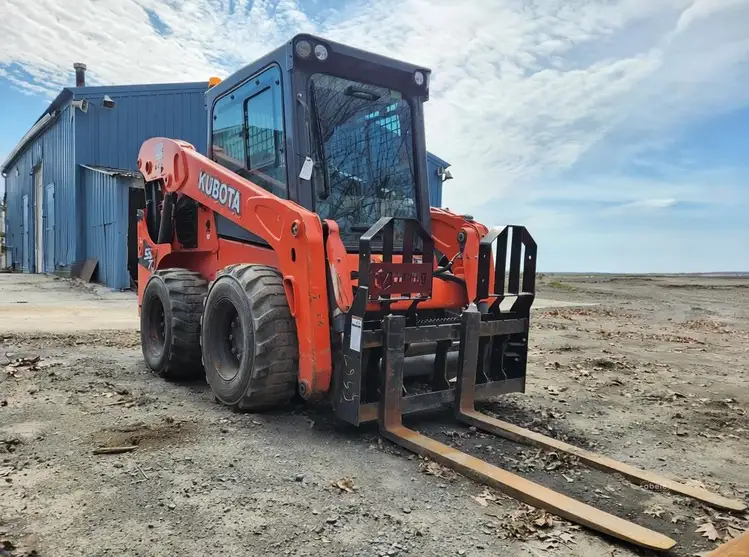 Used 2019 KUBOTA SSV75 Skid Steer Loaders New York US | Abele Tractor #1343031