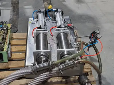 Pneumatic Liquid Filling Machine, Double-Head, Model 3000