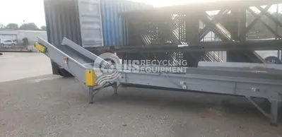 Unknown Manufacturer: Used 36" x 23' Flat Top, Rubber Belt