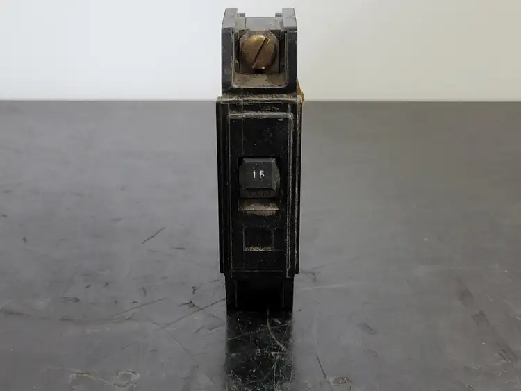 Used WESTINGHOUSE QCL1015 Switchgears British Columbia CA | Lenmark #243059