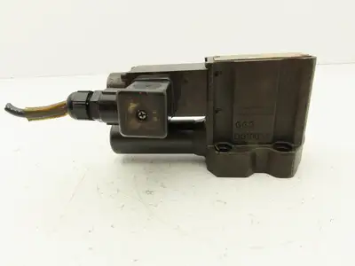 Used HYDROLUX MOOG _UNKNOWN_ Valves/Fittings | Arrow Industrial #622649