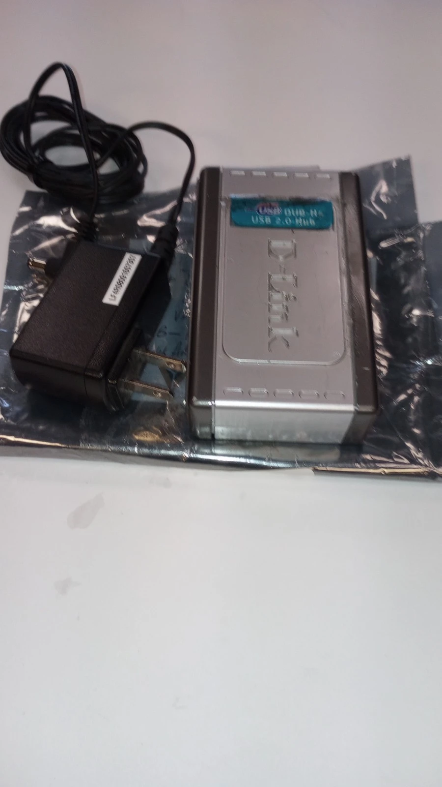 Used D-Link DUBH4 Cable & Wire Arizona US | ASSET CONVERSION SPECIALISTS, INC. #1348220