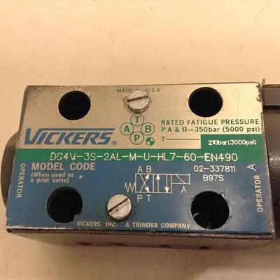 USED VICKERS DG4V-3S-2AL-M-U-HL7-60-EN490