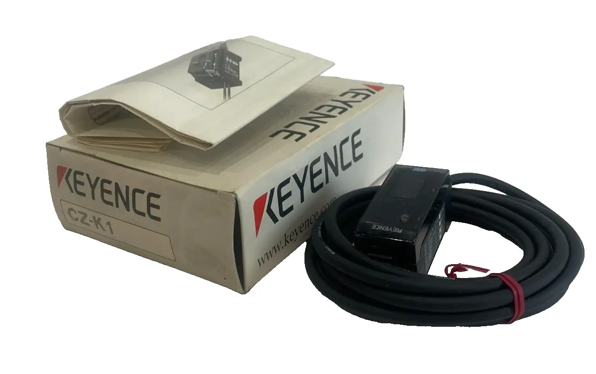 NEW KEYENCE CZ-K1 FIBER OPTIC AMPLIFIER CZK1