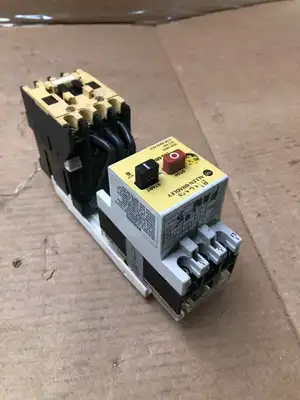 Allen-Bradley 100-A09ND3 Series B Contactor 9A w/ 140-MN-0400 Starter