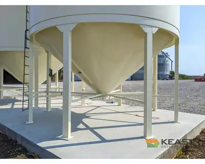 Used MERIDIAN 1417 STANDARD - 2489 BUSHELS Hopper Bottom Silos Iowa US | Keast Enterprises #1360517