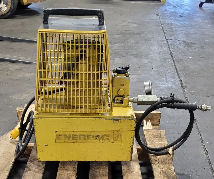 Used ENERPAC PEM-2045L Hydraulic Pumps Kentucky US | Machinery Central #324407