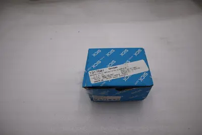 New SICK WL260F470 WL260-F470 6020977 Photoelectric Switch STOCK H634A