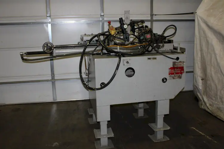 Used AIR FEEDS AF2 Feeding & Straightening Machines Ohio US | D & D Industries #437690