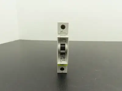 Siemens 5SX21 B10 Single-Pole 10A Miniature Circuit Breaker Lot of 15