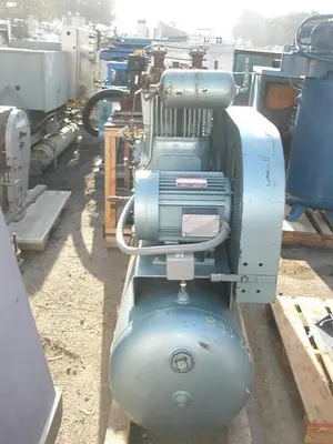 USED QUINCY 34032